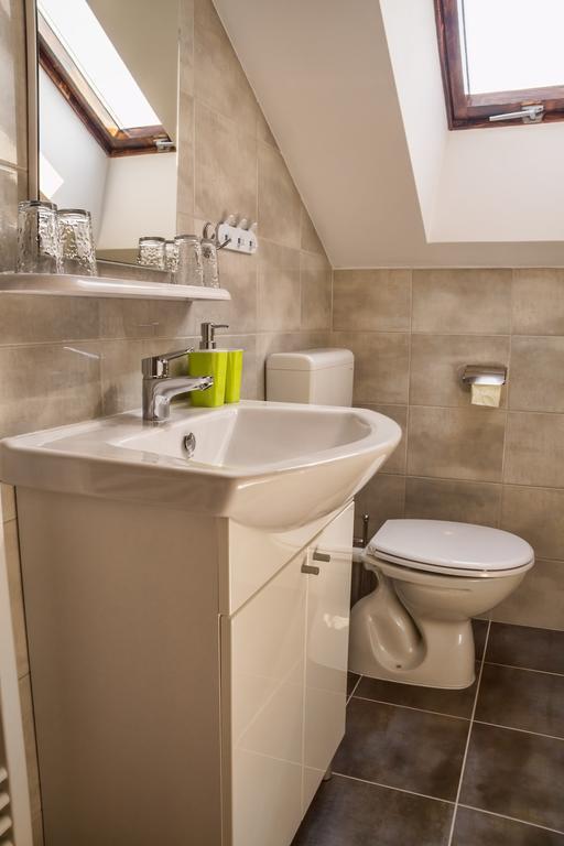 Apartment Silvia スルニュ 部屋 写真